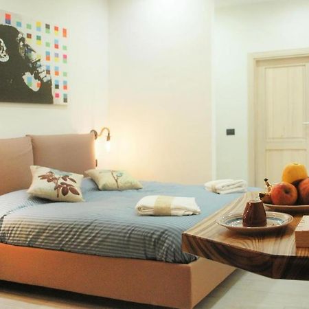 Legnosuites 3 Rooms 3 Bathrooms Group And Family By Housein나폴리 외부 사진