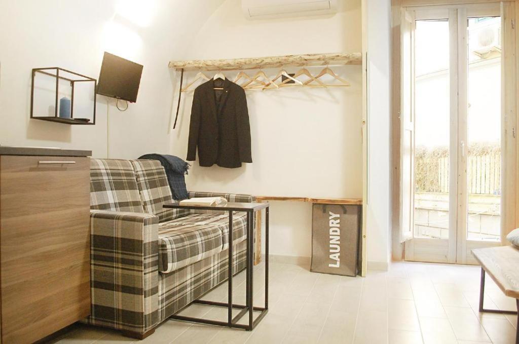 Legnosuites 3 Rooms 3 Bathrooms Group And Family By Housein나폴리 외부 사진